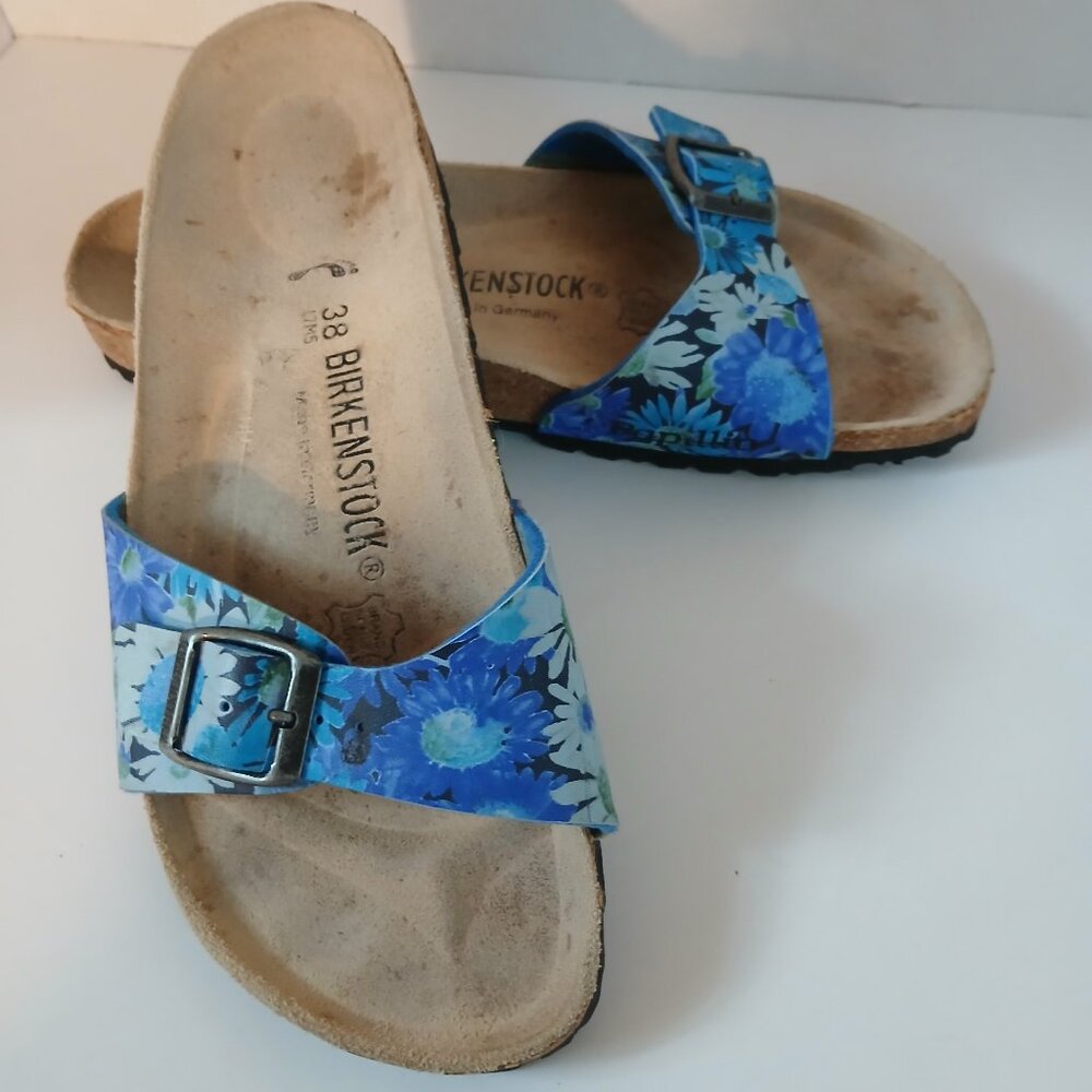 Birkenstock, Women's Sandal. Sz 38 eur;  USA 7 Blue multi floral